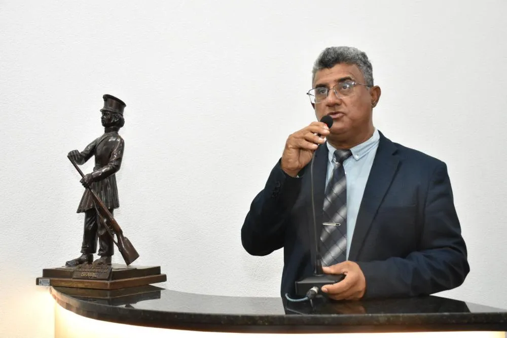 Vereador Lulinha cobra explicações do HGCA sobre falta de motoristas para ambulâncias